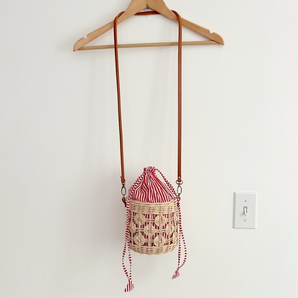 Anthropologie Raffia Bucket Bag Red White Straw Basket Purse NWOT - Picture 8 of 17